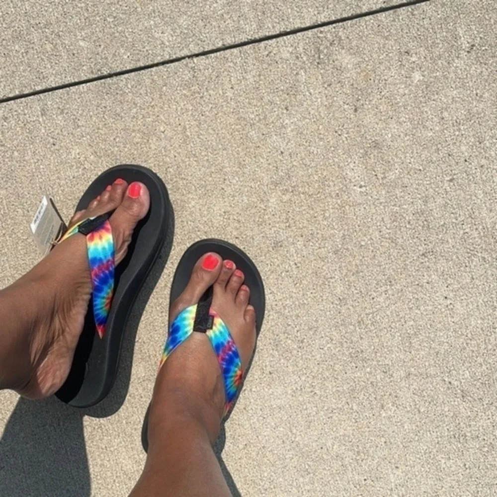 Chaco Chillos Flip Flop Sandals Dark Tie Dye Black  Rainbow shoe Men’s size 10